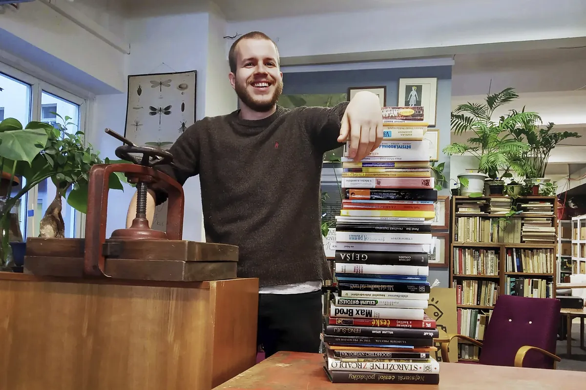 Dominik Gazdos, the Czech dealer of read books