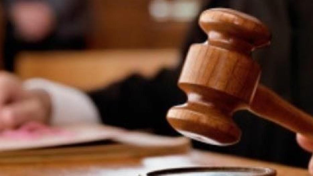 Father who raped and prostituted his teenage daughter for years sentenced to 20 years