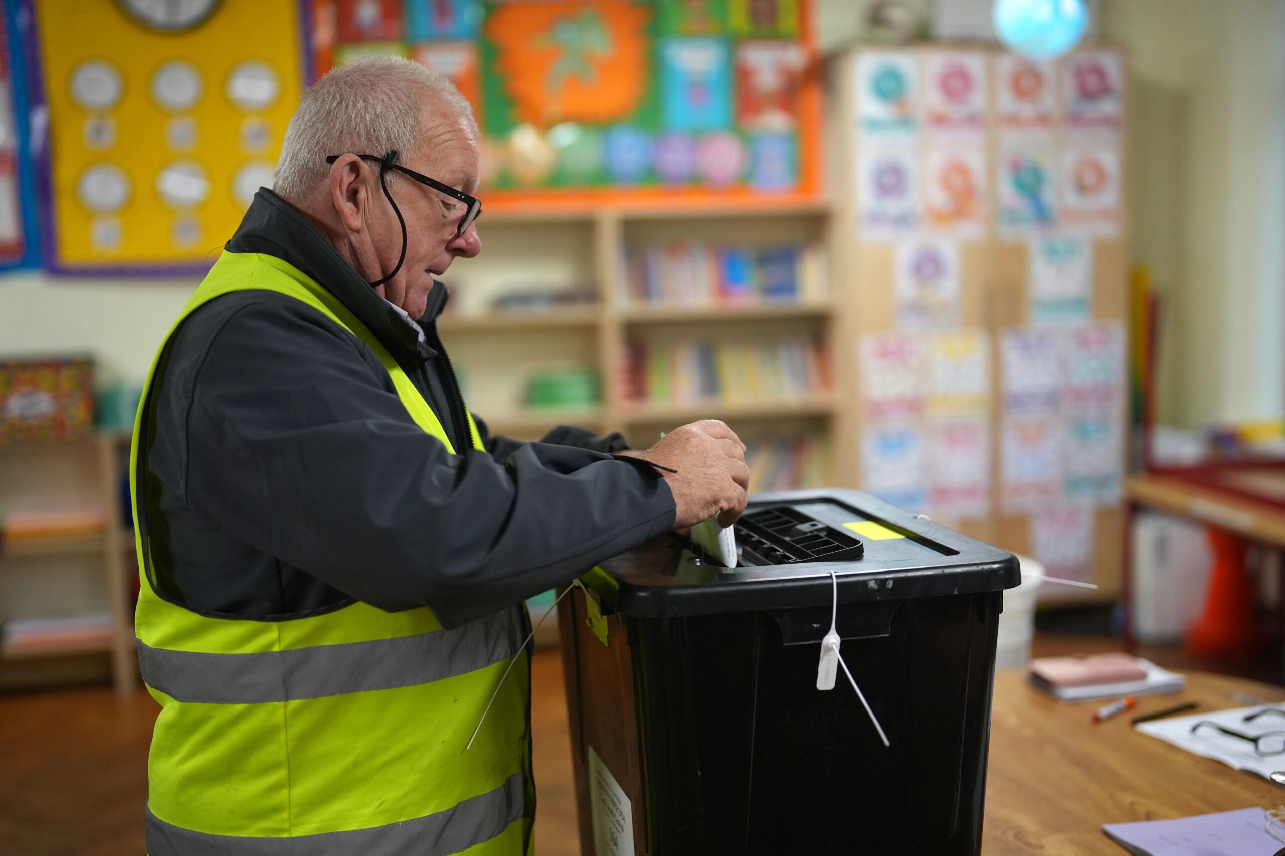 Irish coalition parties prepare for re-election, according to exit polls