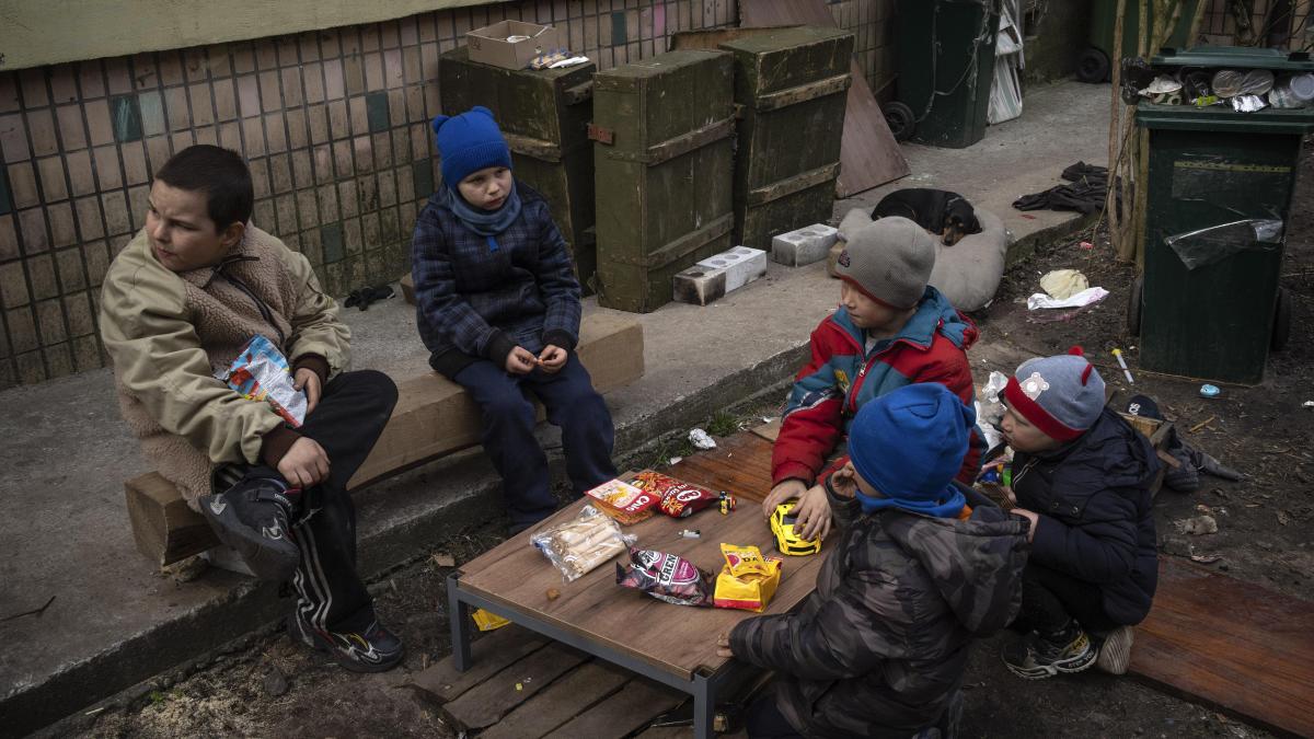 Russia and Ukraine return children to their families after Qatar mediation