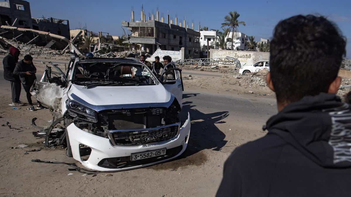 Three workers from chef José Andrés' NGO die in an Israeli attack in Gaza