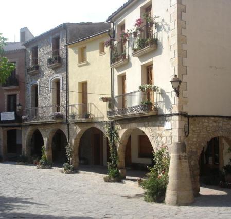 Porch square of La Llacuna