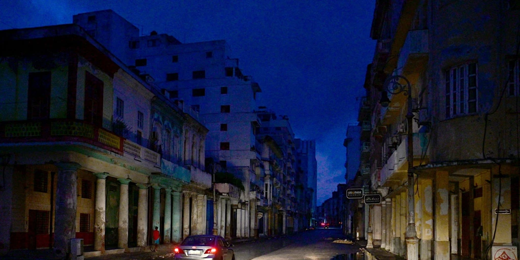 Cuba closes one of its most difficult years, marked by the energy and economic collapse