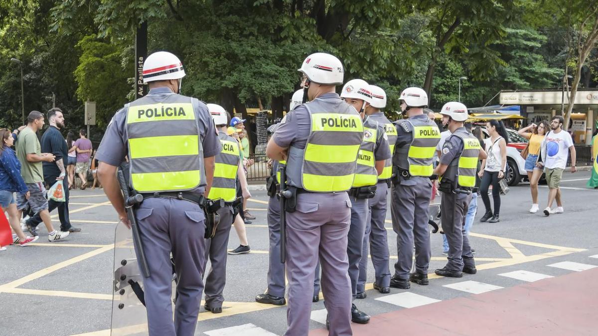 They investigate three deaths and several hospitalized after eating a Christmas cake with arsenic in Brazil