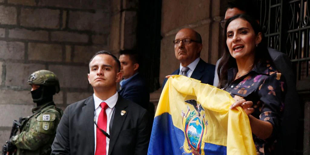 Verónica Abad recovers the Vice Presidency and Noboa sends her back to Türkiye
