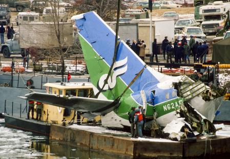 Recovery operations for the injured plane near the Potomac River, Washington, January 1982