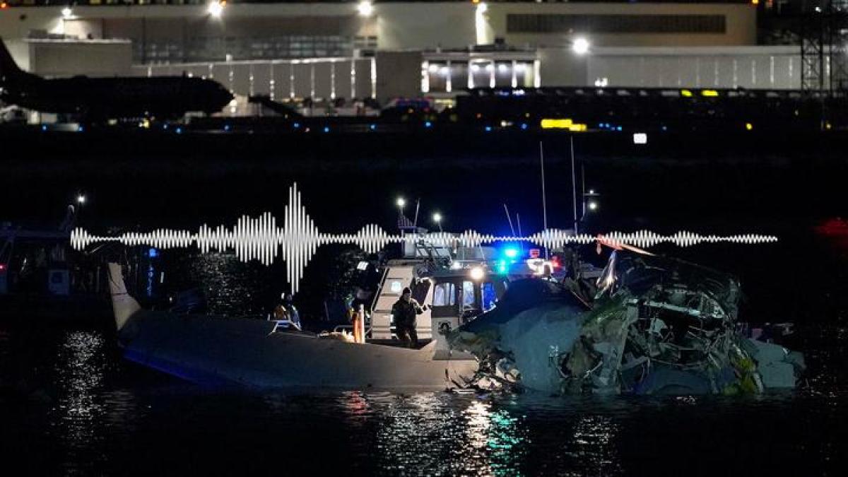 Exposed the audios before, during and after the air collision in Washington