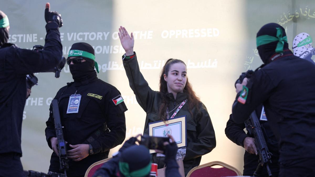 Hamas releases an Israeli soldier in a new exchange, the first hostage of the eight planned today