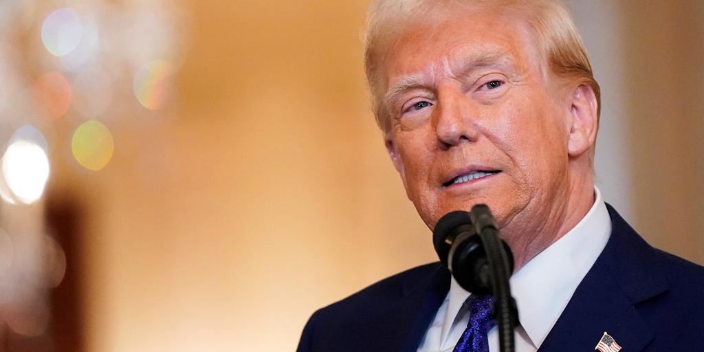 Trump wants to confine up to 30,000 irregular immigrants in Guantanamo