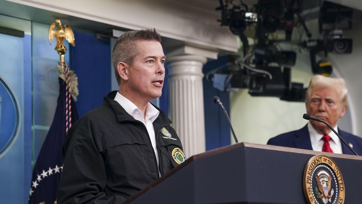 Who is Duffy, the person in charge of the White House response to the plane crash in Washington?