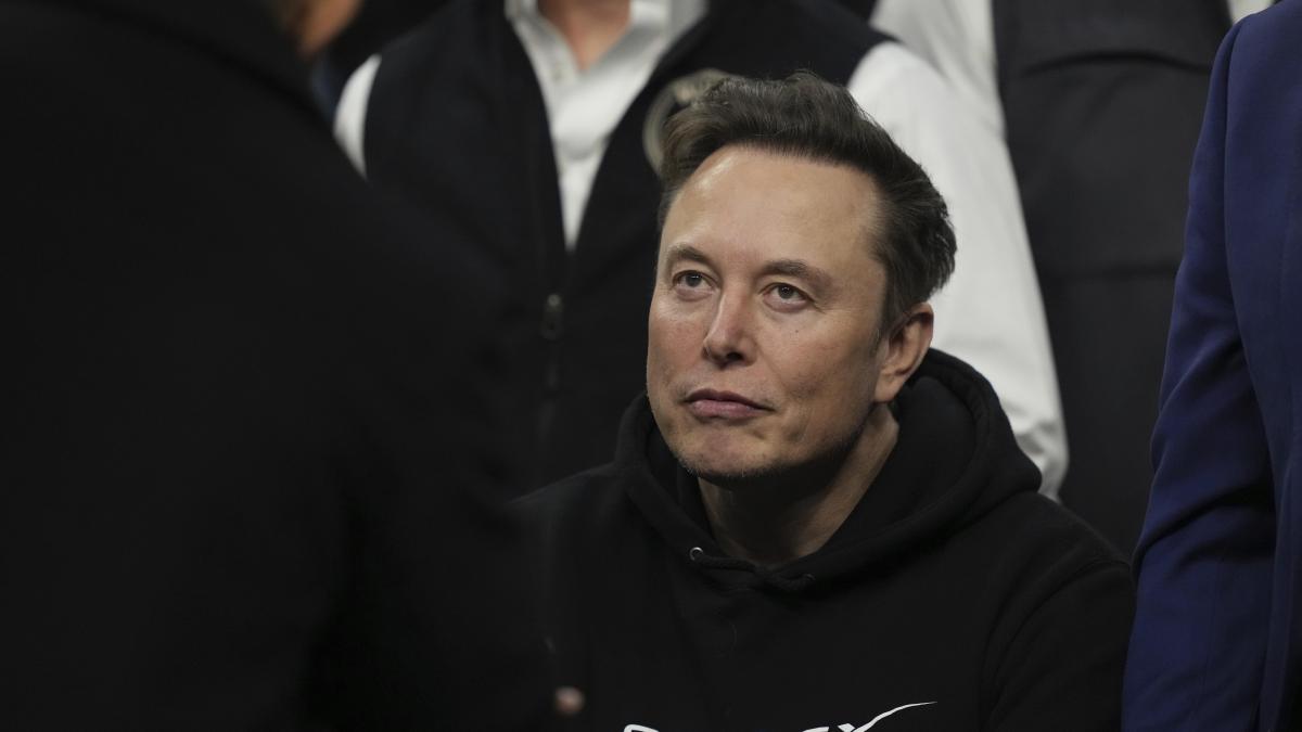 Musk gives money again to earn Wisconsin's supreme