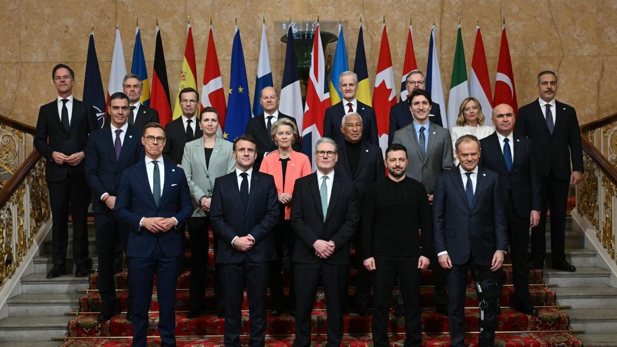 Starmer urges Europe to accelerate in defense to protect the entire continent