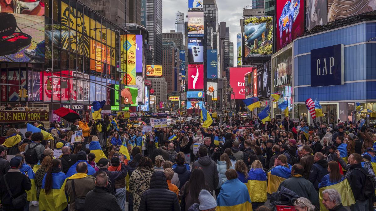 The United States holds criticism against Zelenski