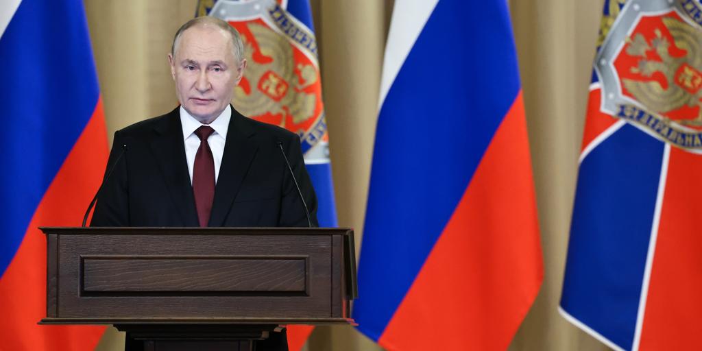 The White House works in a plan to reduce sanctions to Russia