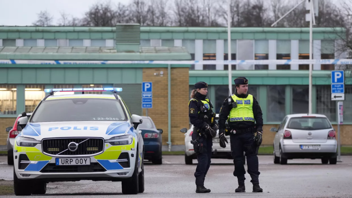 At least three dead and several injured in a shooting in the center of Uppsala