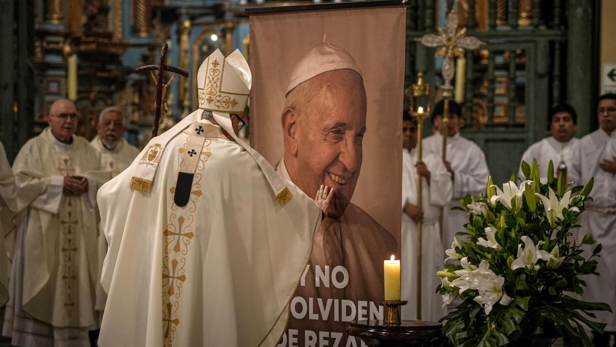 Serious criticism for the geopolitical shadows of the papacy emerge in France