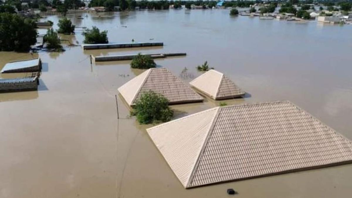 Floods cause more than a hundred dead in a village in western Nigeria