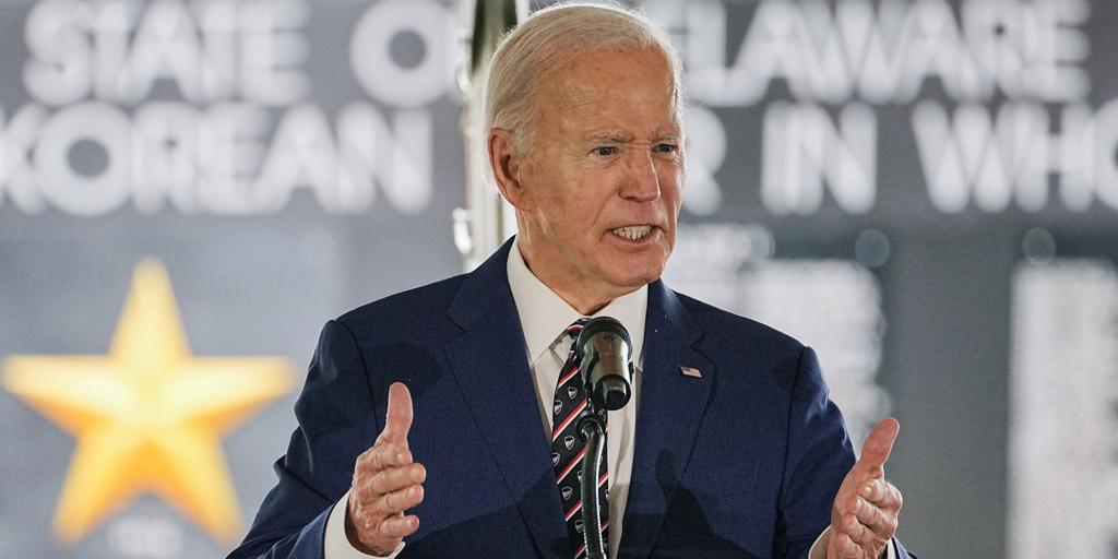Former President Biden reappears after announcing his "aggressive" cancer: "I feel good"