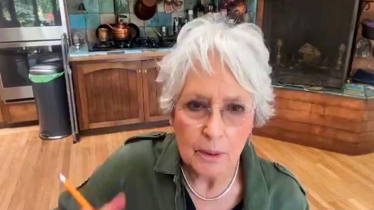 Joan Baez sings to 'La Vanguardia' a anthem with which to resist Trump