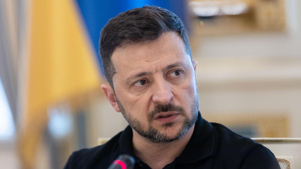 Zelenski says he is open to "any format" of negotiation with Russia