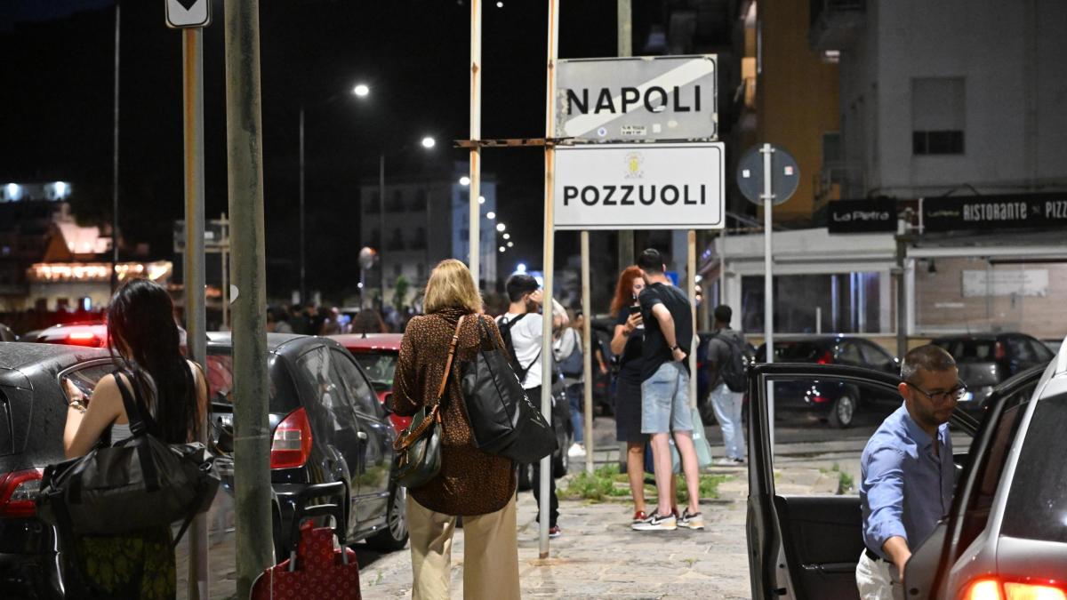 A new earthquake of magnitude 4.6 shakes Naples and forces to close the subway and the train