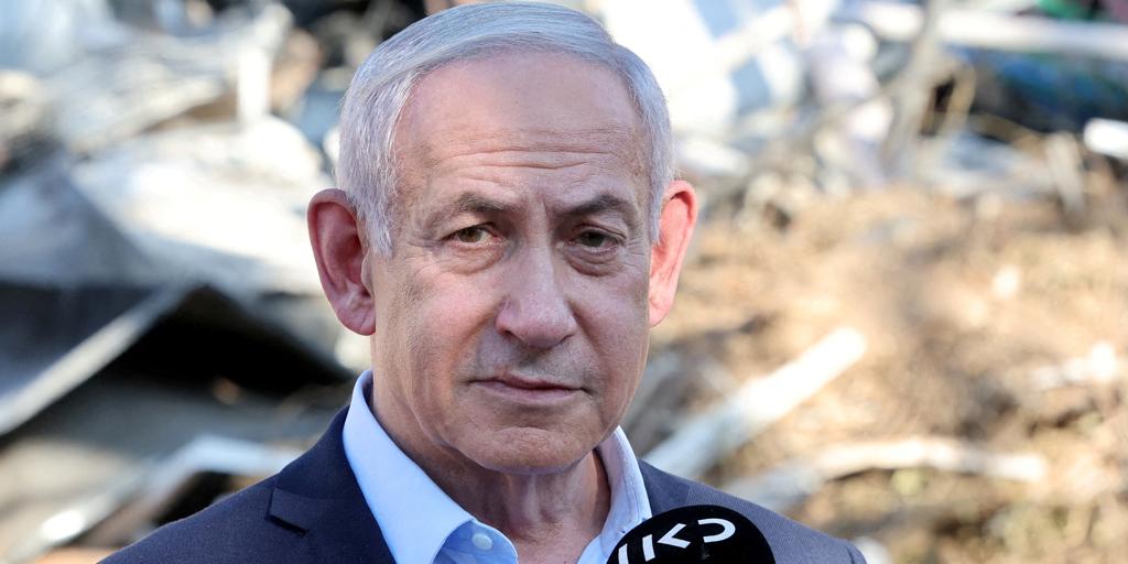An Israeli court agrees to postpone the appearance of Netanyahu for diplomatic and security reasons for a week