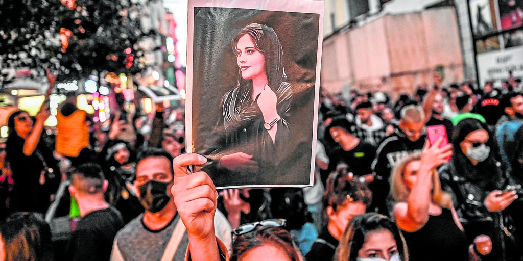 The repression of women by flag