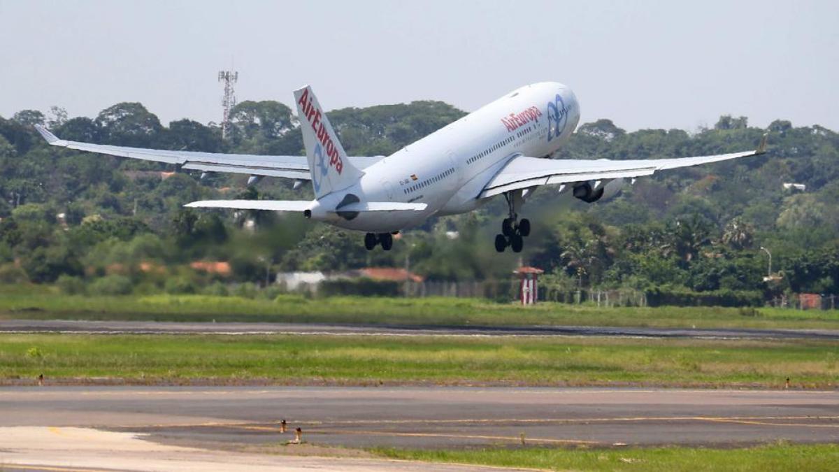 A false bomb threat activates the alarm in a plane from Madrid to Santo Domingo