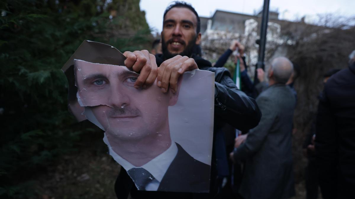 France requested the arrest of Bashar El Asad for the use of chemical weapons in Syria