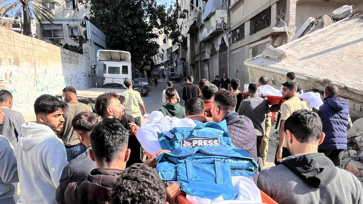 BBC and AP, Reuters and France Presse demand demand press access to Gaza