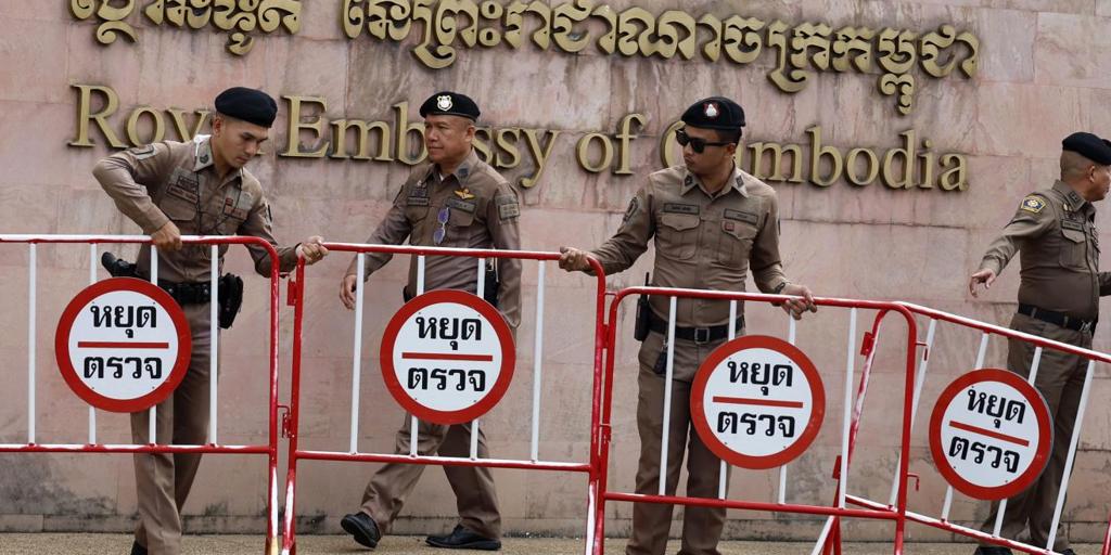 Cambodia and Thailand leave 12 dead civilians in the border area in dispute