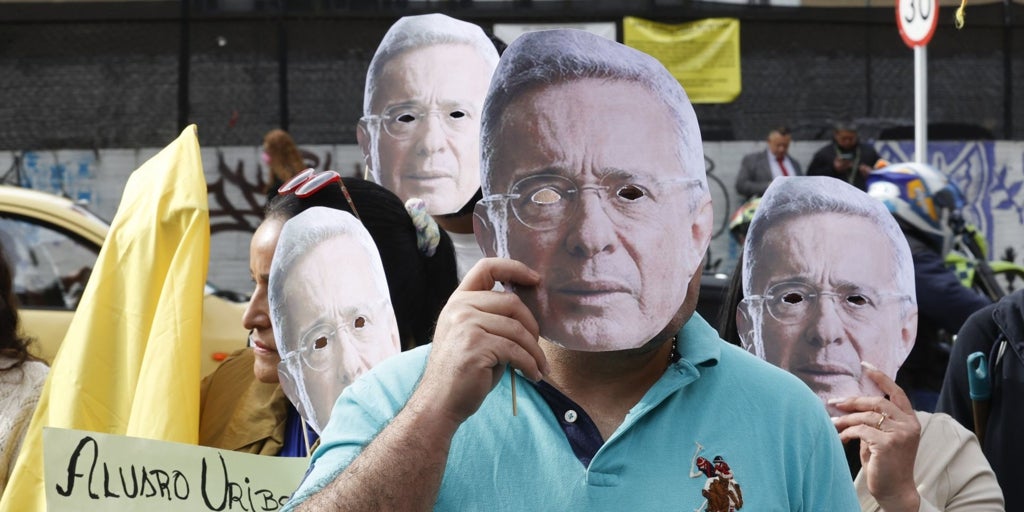 The former president of Colombia Álvaro Uribe for the bribery of witnesses in criminal action guilty