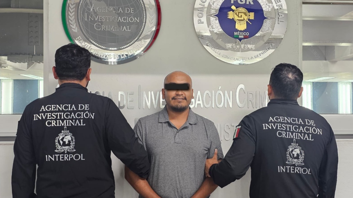 Mexico authorities stop one of the "most wanted" men in the US