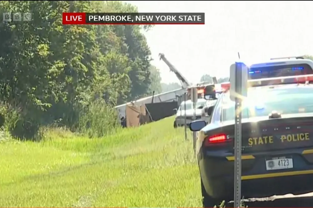 Several dead, including two minors, in a bus accident in the state of New York