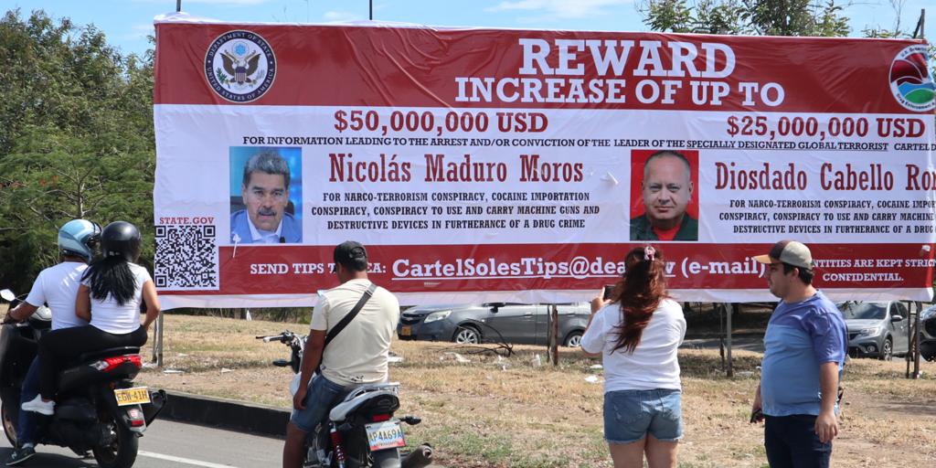 They install a fence with a reward for Nicolás Maduro and Diosdado Cabello on the border between Colombia and Venezuela
