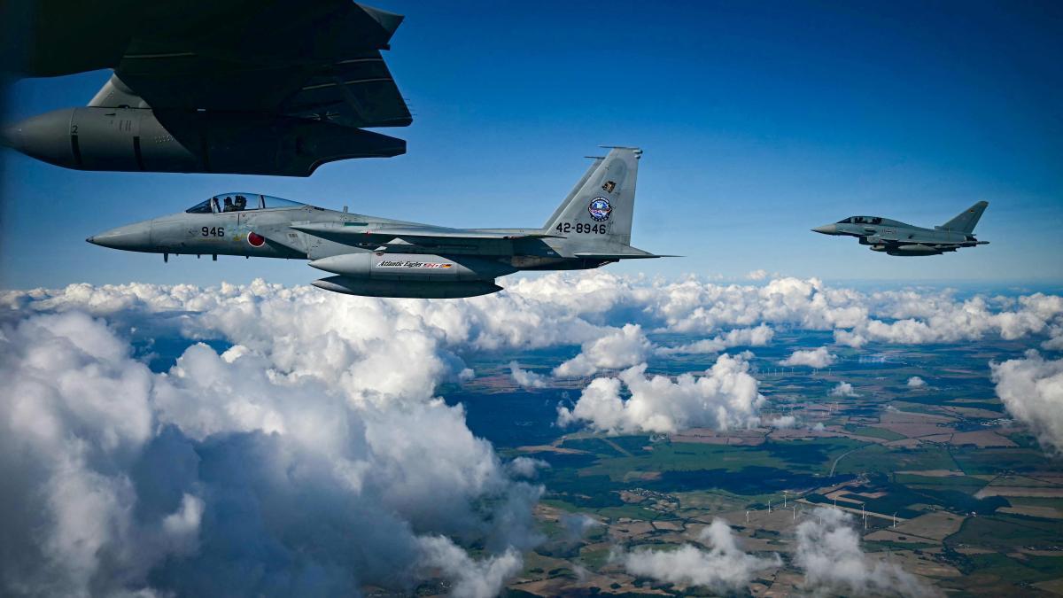 NATO military leaders gather in Riga to treat Russian air space violations