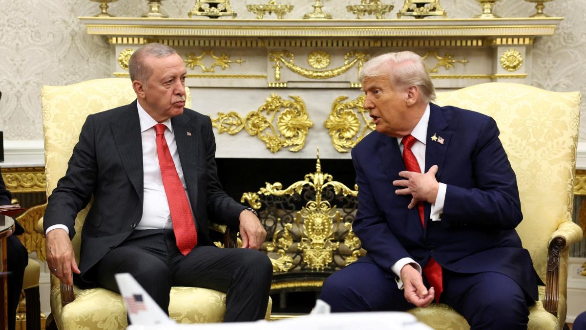 Trump offers Turkey the sale of fighters in exchange for cutting ties with Russia