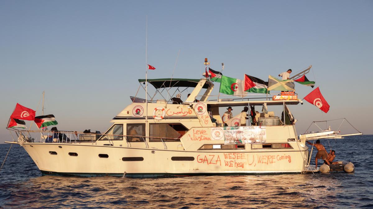 Israel prepares to intercept the flotilla and sink its ships after boarding them