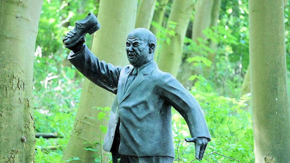 Jrushchov's 'zapateado' that the UN turned into a circus