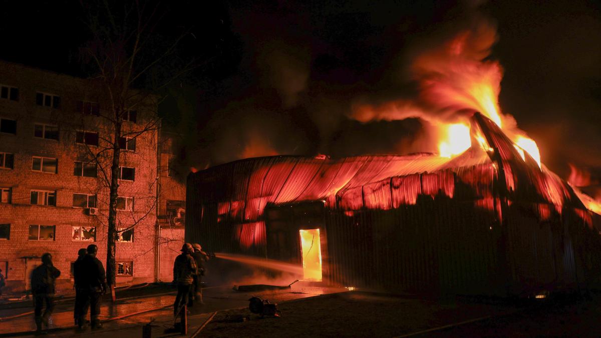 Russian mass attack with drones and missiles leaves two dead in Kyiv