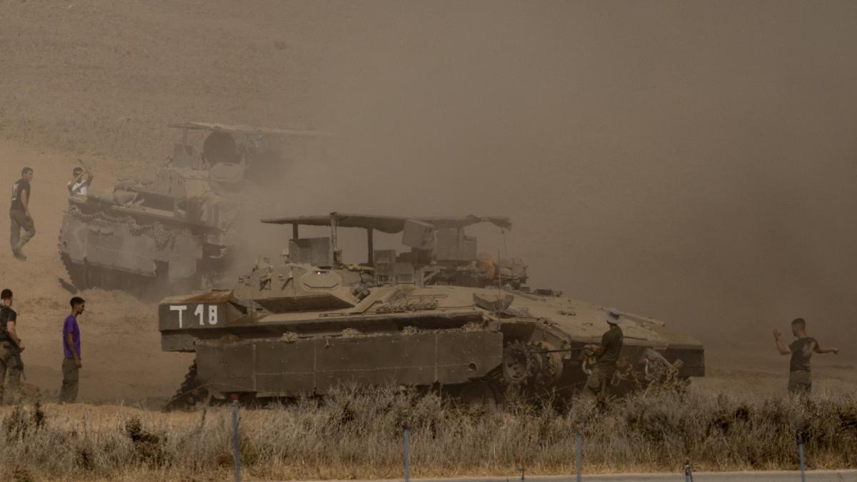 Israel bombs Gaza again after announcing a ceasefire this morning