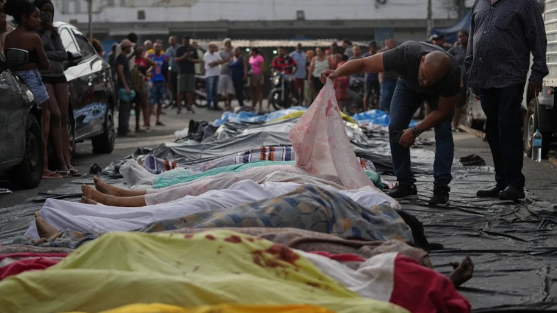 What is the Red Command and how does it operate in Rio de Janeiro?